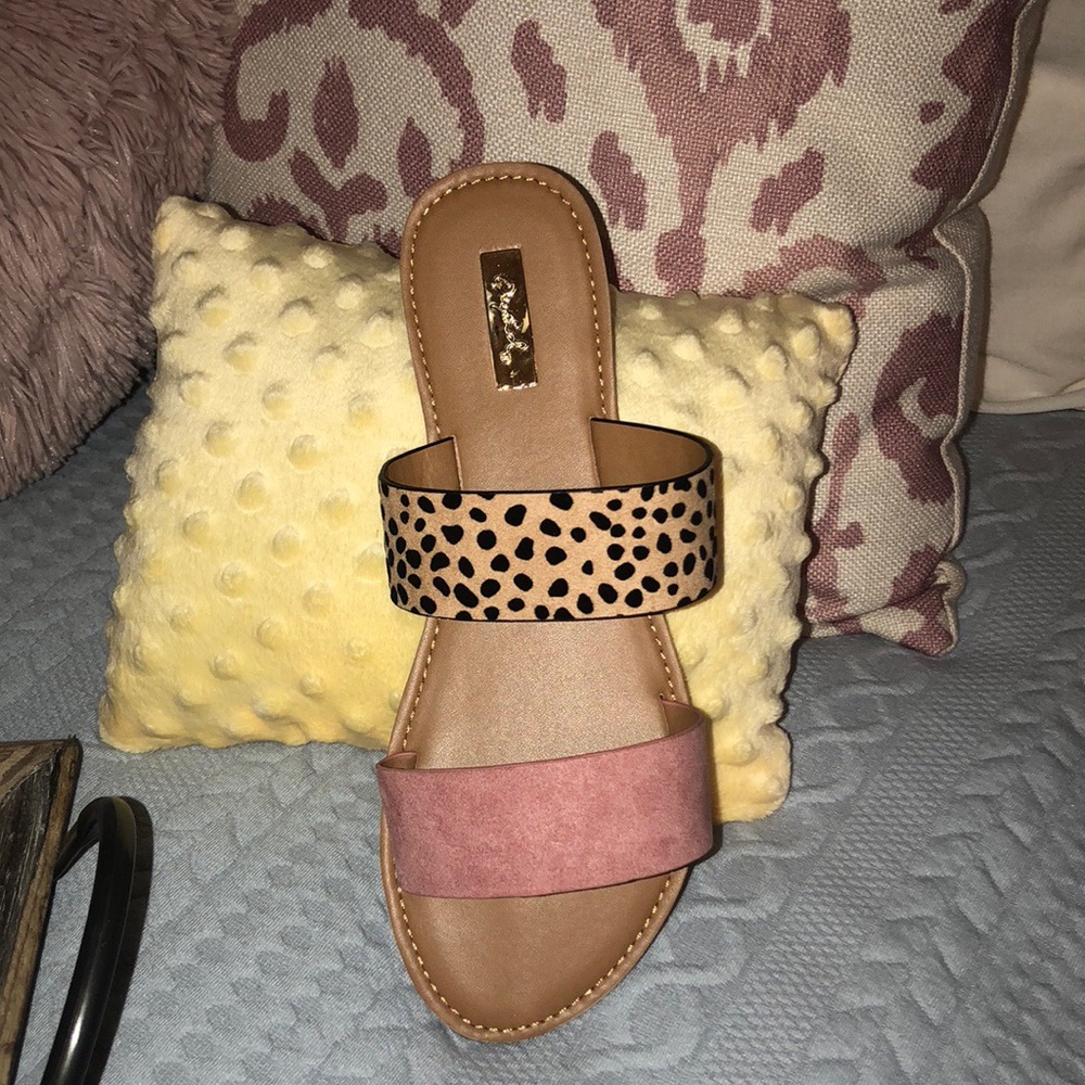❗️LAST PAIR❗️Cheetah/ ash rose 2 band slide sandal - Picture 6 of 6